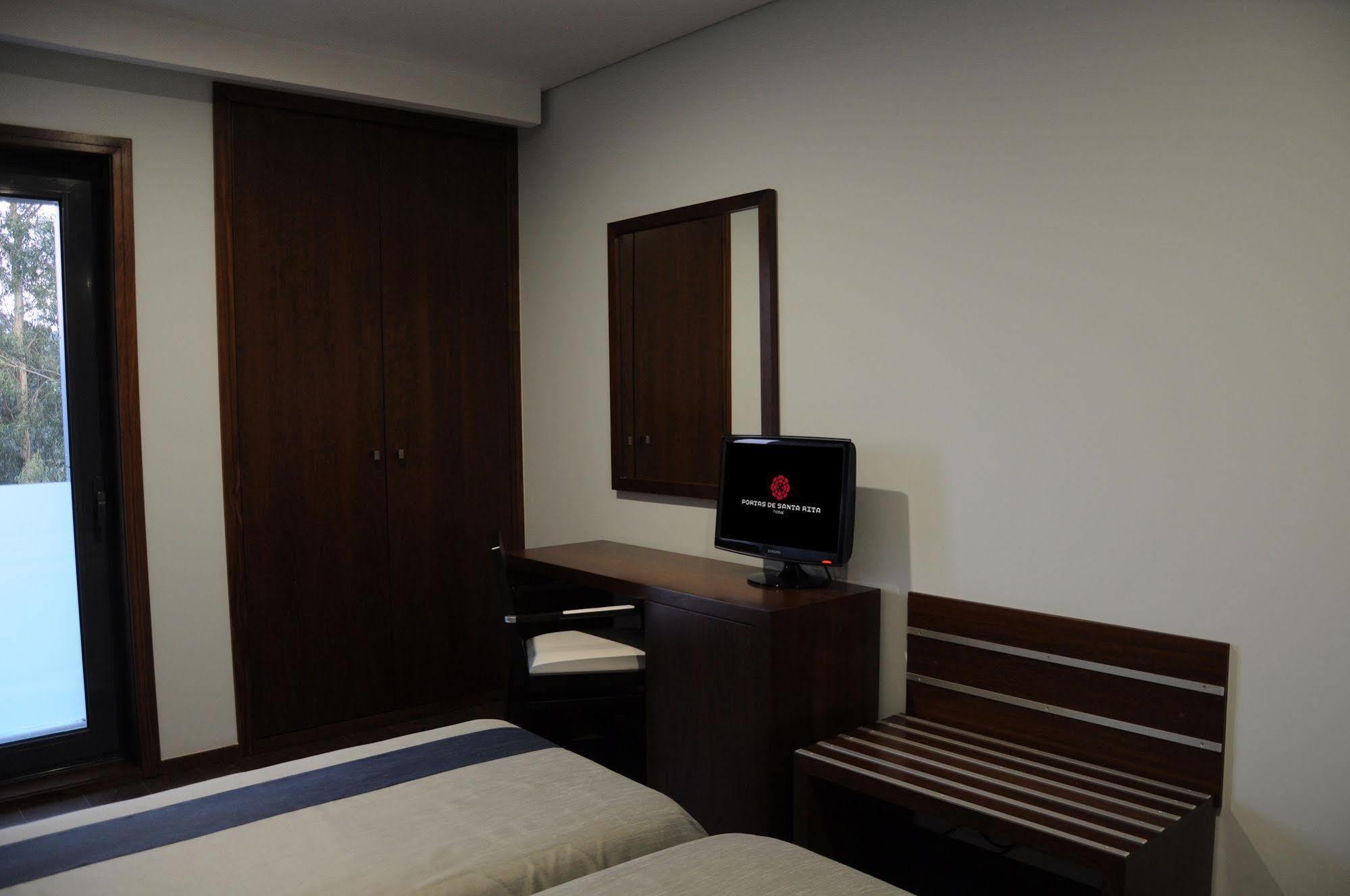 Hotel Portas De Santa Rita แอร์เมอซินเดอ ภายนอก รูปภาพ